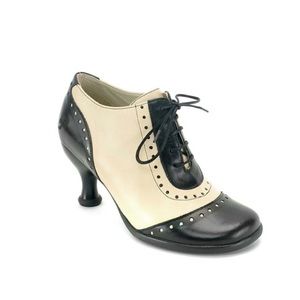 John Fluevog Merrilee size 9 flirty wingtip saddle shoe preloved